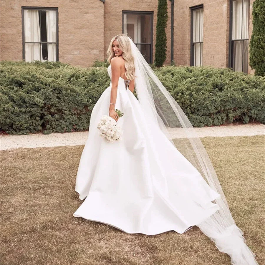 Xmsli | French Satin Tube Top Wedding Dress with High Slit, Slim Fit Super Fairy Bridal Gown for Travel Photography