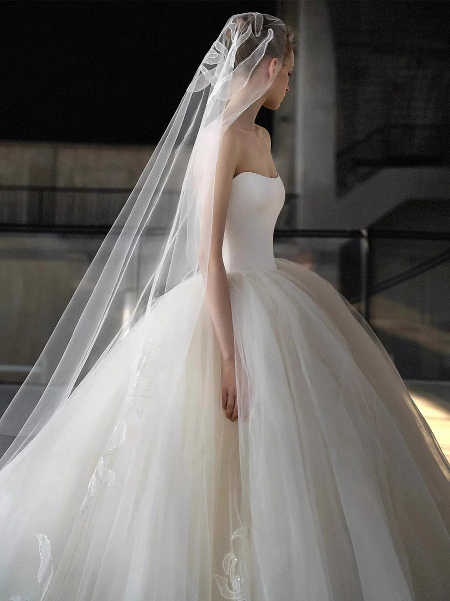 Xmsli | French Palace Satin Tube Top Wedding Dress with Train, Slim Fit Forest Style Bridal Gown for Fantasy Photography