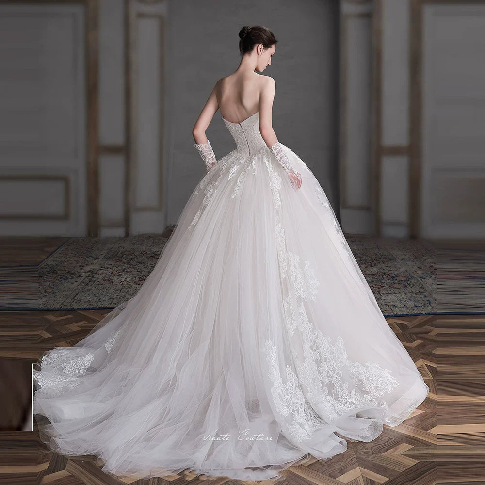 Xmsli | French Palace Tube Top Wedding Dress with Tutu Skirt, Lace Detail and Small Train, Forest Style Fairy Bridal Gown