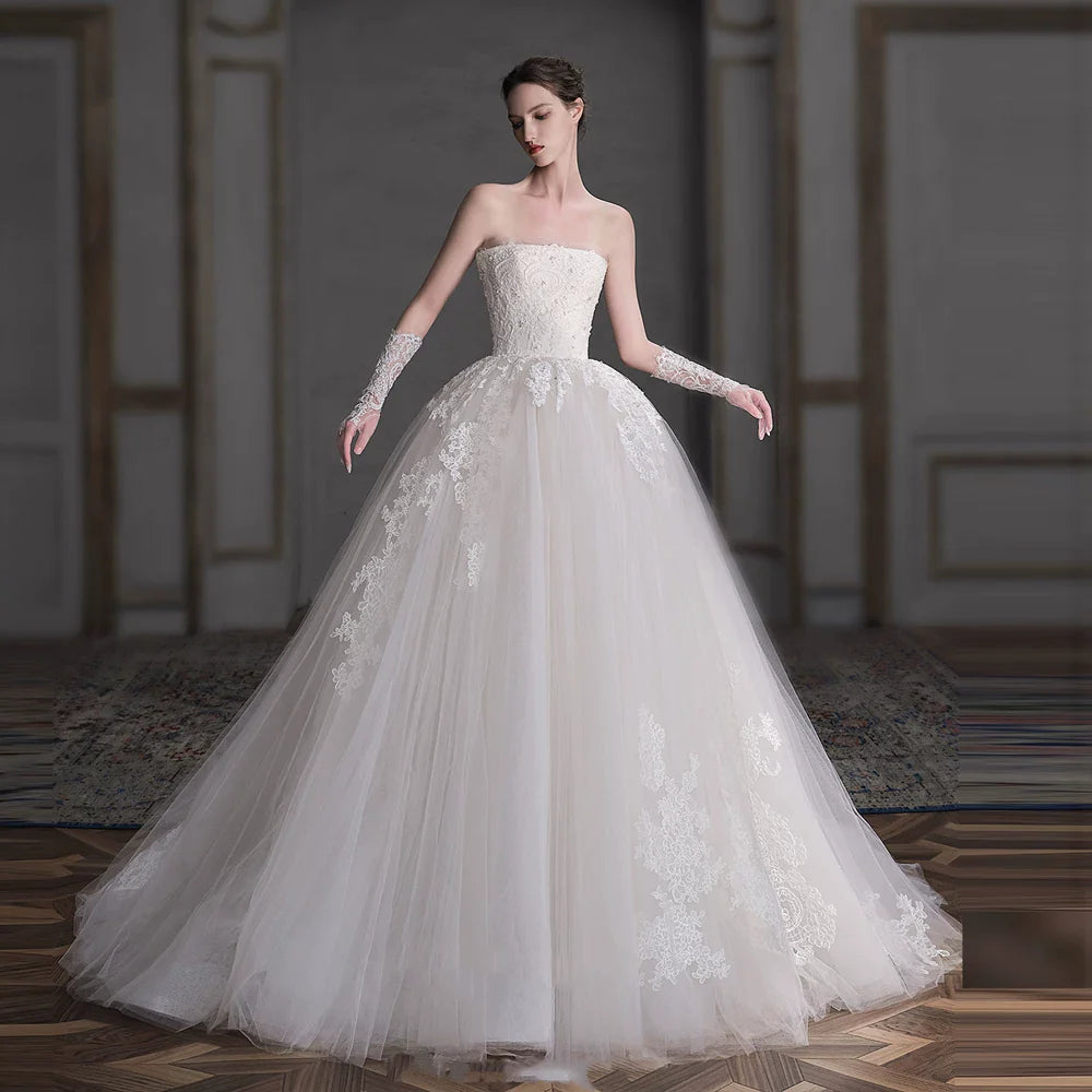 Xmsli | French Palace Tube Top Wedding Dress with Tutu Skirt, Lace Detail and Small Train, Forest Style Fairy Bridal Gown