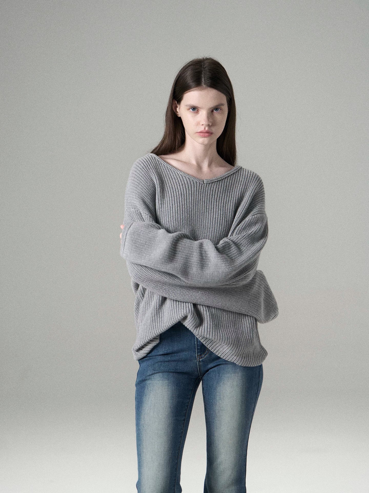 Xmsli | Simple and Versatile V-Neck Long-Sleeved Sweater for Women - Loose Fit Slimming Sweater Top