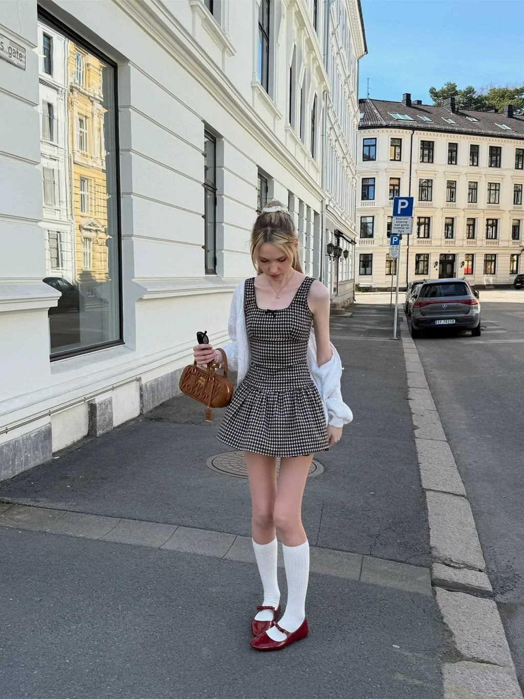 Xmsli | French Girly Plaid Square Neck Sleeveless Dress, Slimming Waist and Pleated mini Skirt for Hot Girls